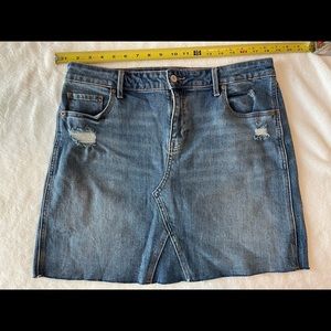 Old Navy size 12 denim distressed mini skirt m